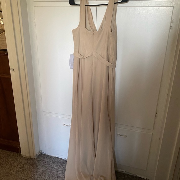 Thigh slit dress - Picture 4 of 4